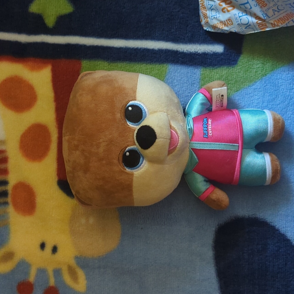 Jiffpom stuffed animal